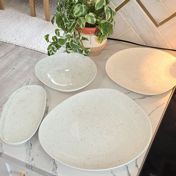 Schonwald German Organic Pottery Speckled Serving & Dinnerware Set 4 Pieces - Picture 4 of 14